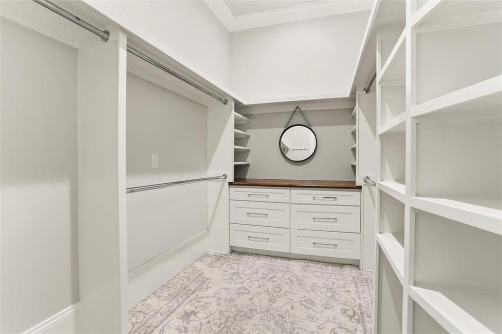 915 HENRY CLAY Avenue