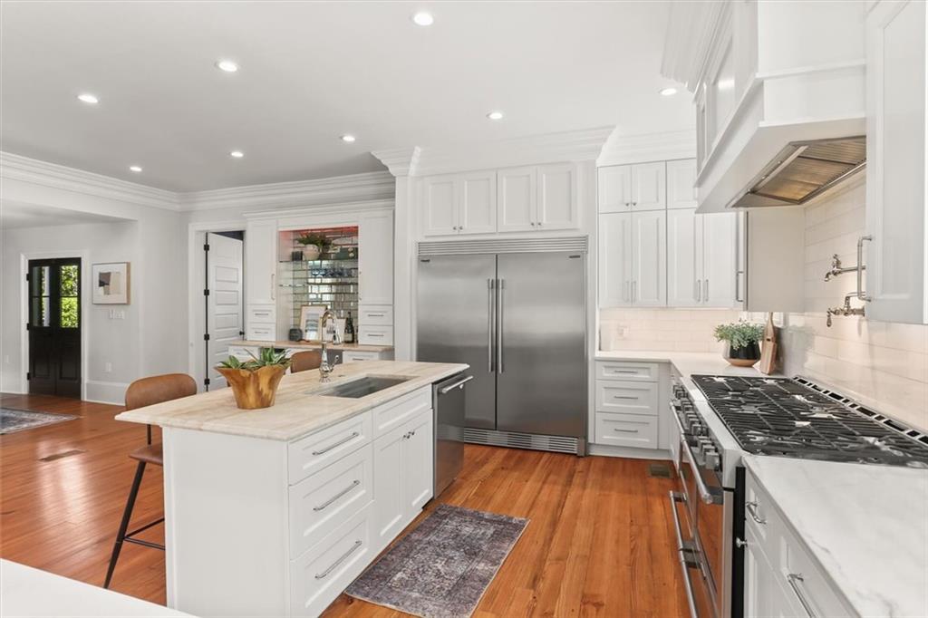 915 HENRY CLAY Avenue