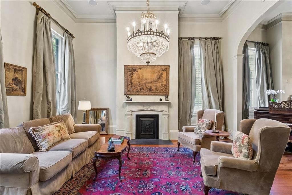 622 ESPLANADE Avenue