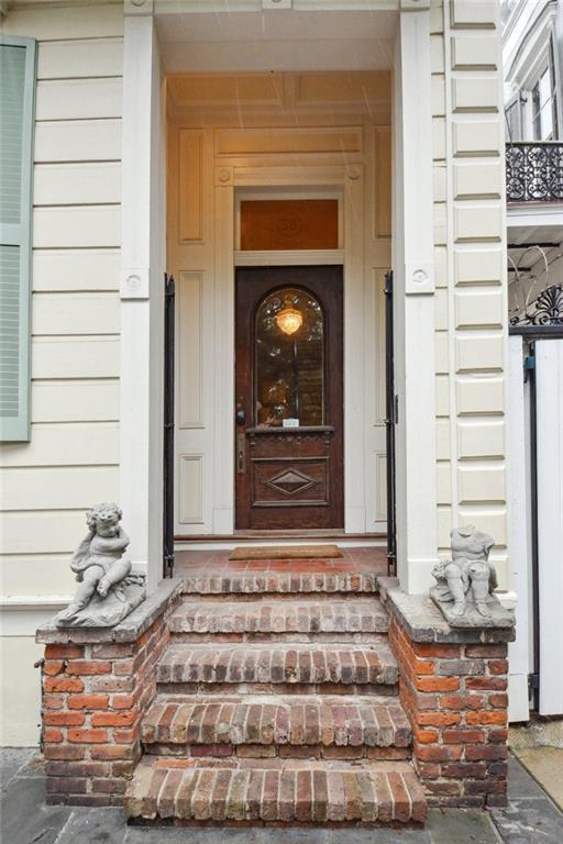 622 ESPLANADE Avenue