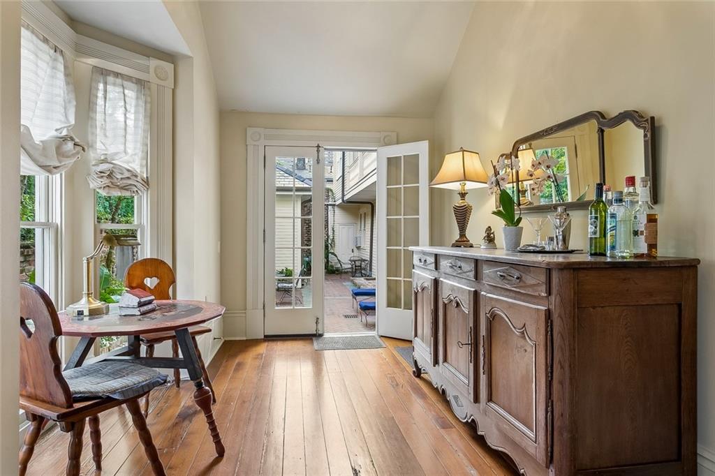 622 ESPLANADE Avenue