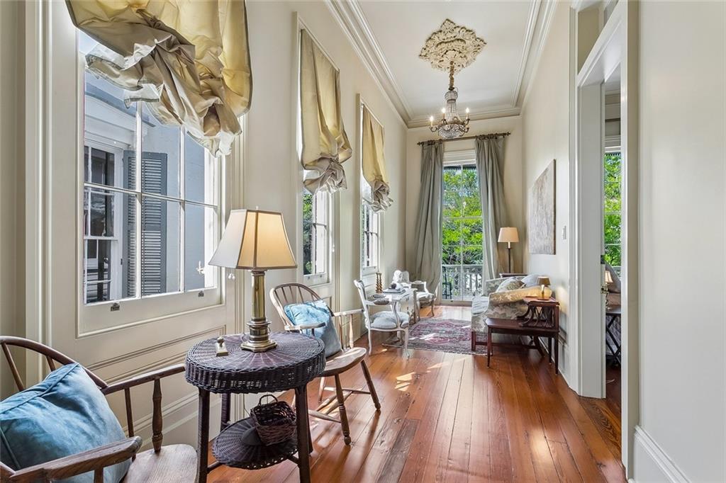 622 ESPLANADE Avenue