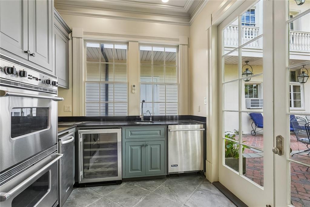 622 ESPLANADE Avenue