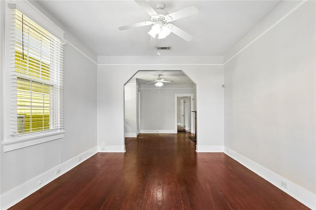 619 NINTH Street Left