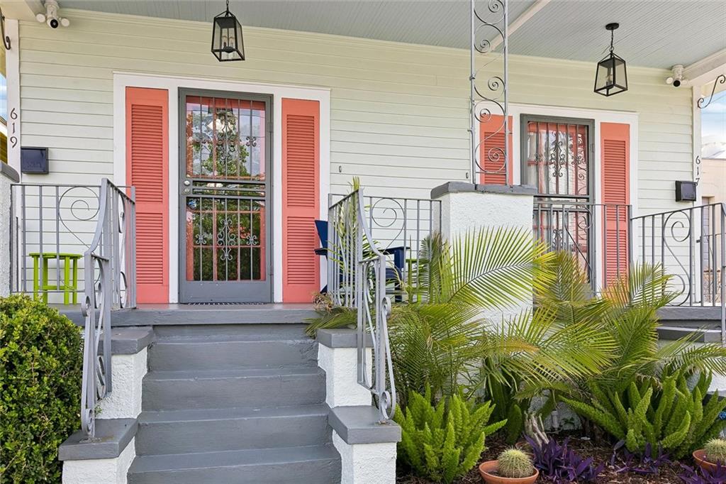 619 NINTH Street Left