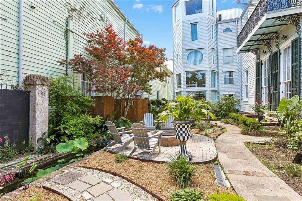 1252 ESPLANADE Avenue 2