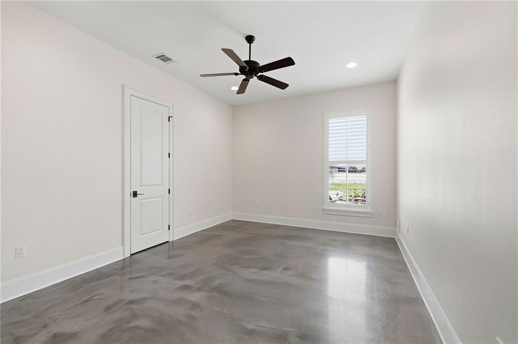 1632 VELA Cove