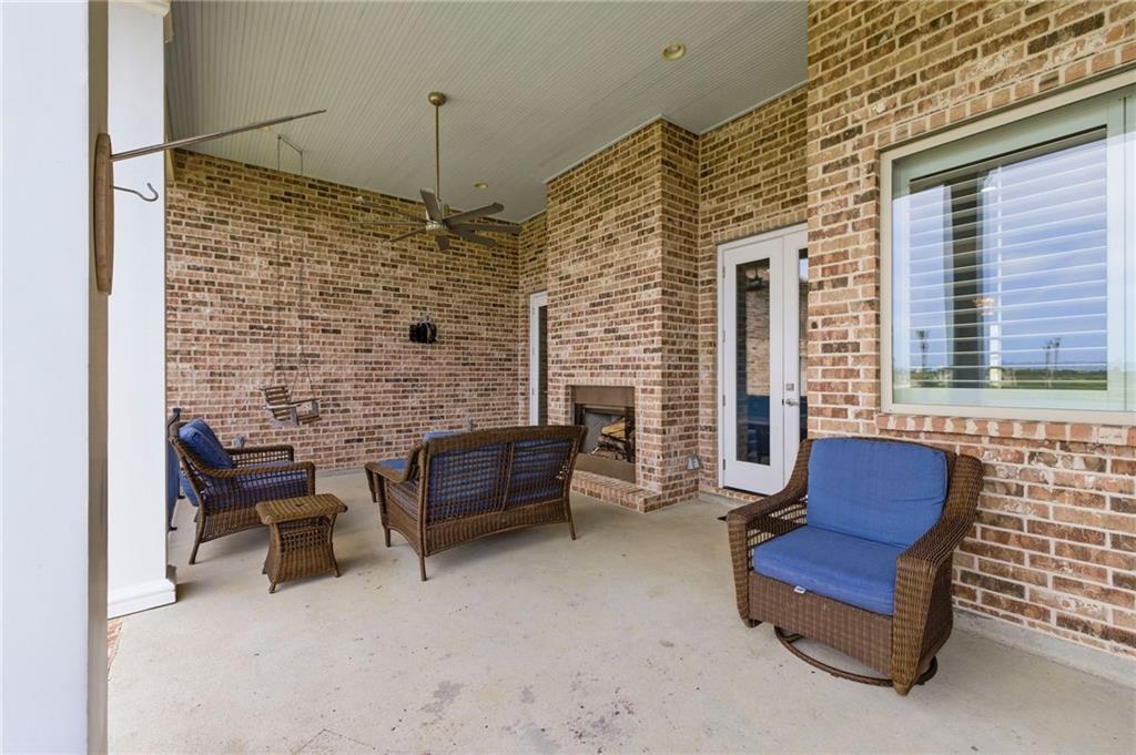 1632 VELA Cove