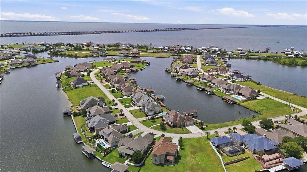1632 VELA Cove