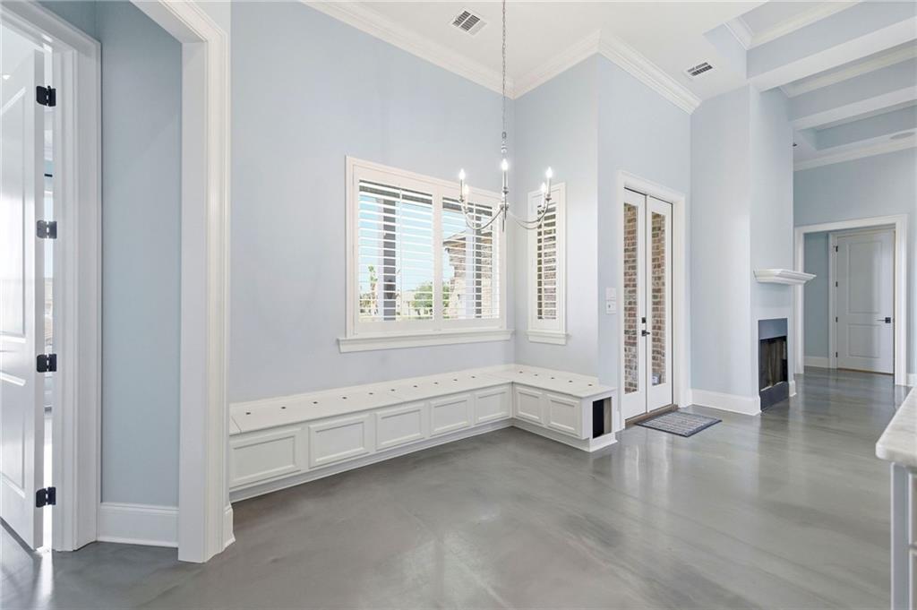 1632 VELA Cove