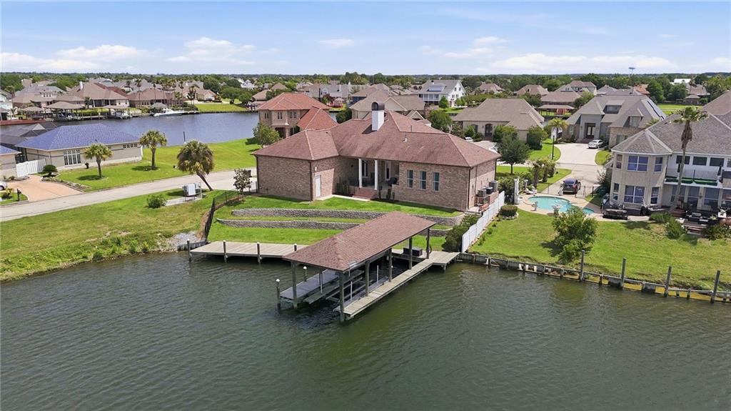 1632 VELA Cove
