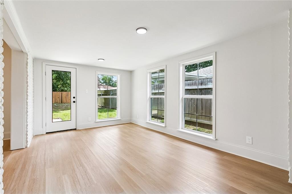 4308 TAFT Park