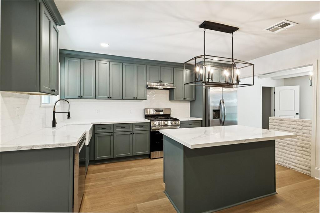 4308 TAFT Park