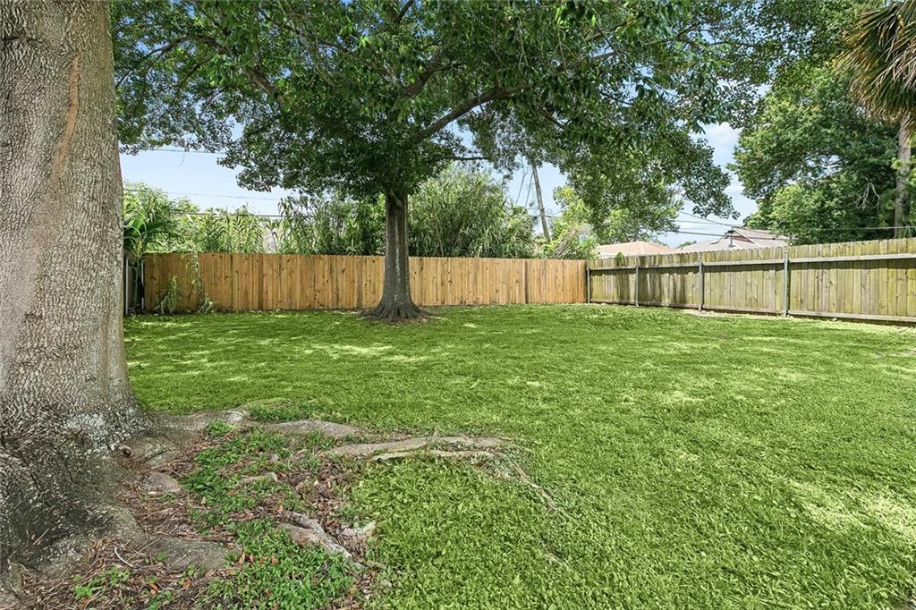 4308 TAFT Park