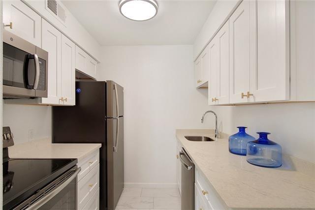 1532 ST ANDREW Street 208
