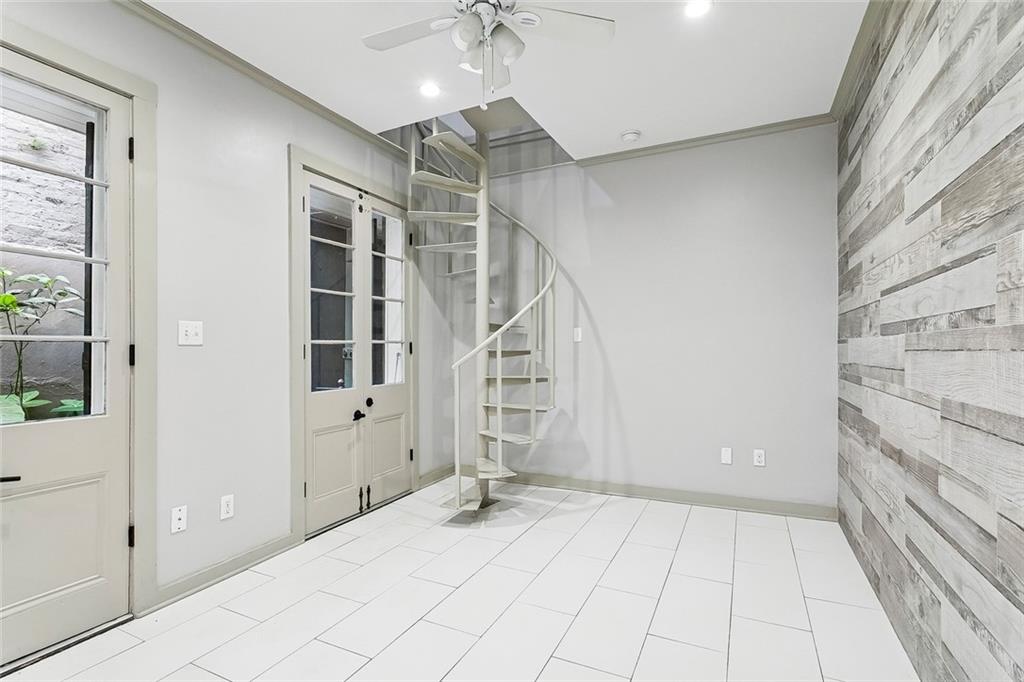 525 DUMAINE Street 102