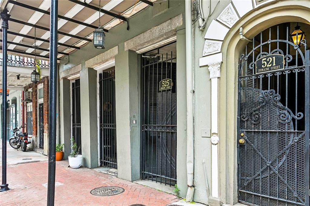 525 DUMAINE Street 102