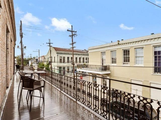 1900 MAGAZINE Street C