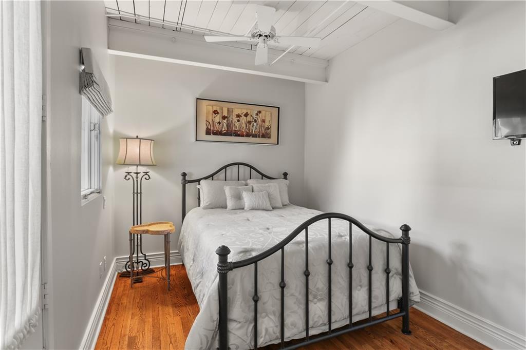 1201 CHARTRES Street 19
