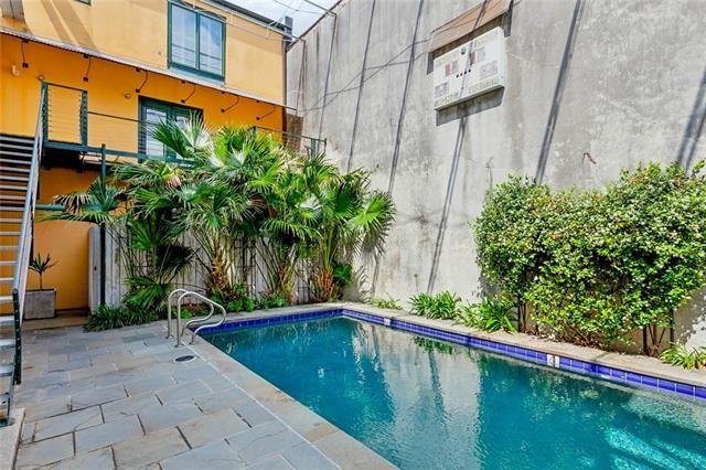 1201 CHARTRES Street 19
