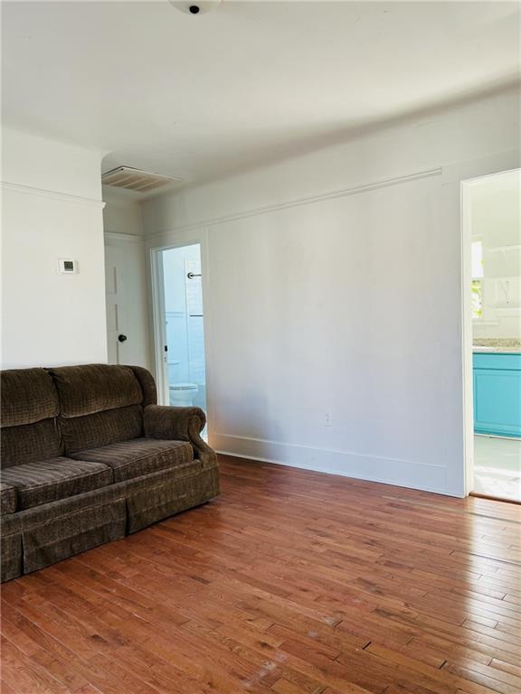 1110 N MIRO Street