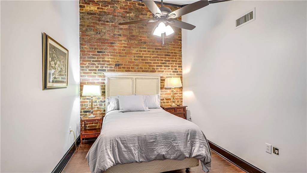 922 CHARTRES Street D