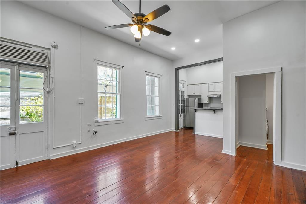 920 CHARTRES Street 2