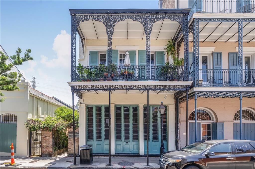 920 CHARTRES Street 2