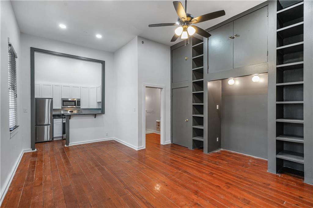 920 CHARTRES Street 1