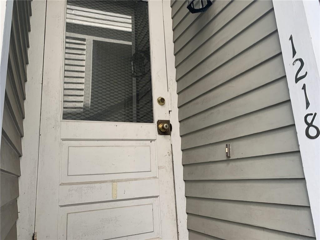 1218 JOSEPH Street Upper