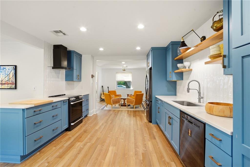 4513 NEYREY Drive