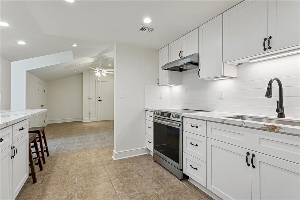 1221 DECATUR Street 401