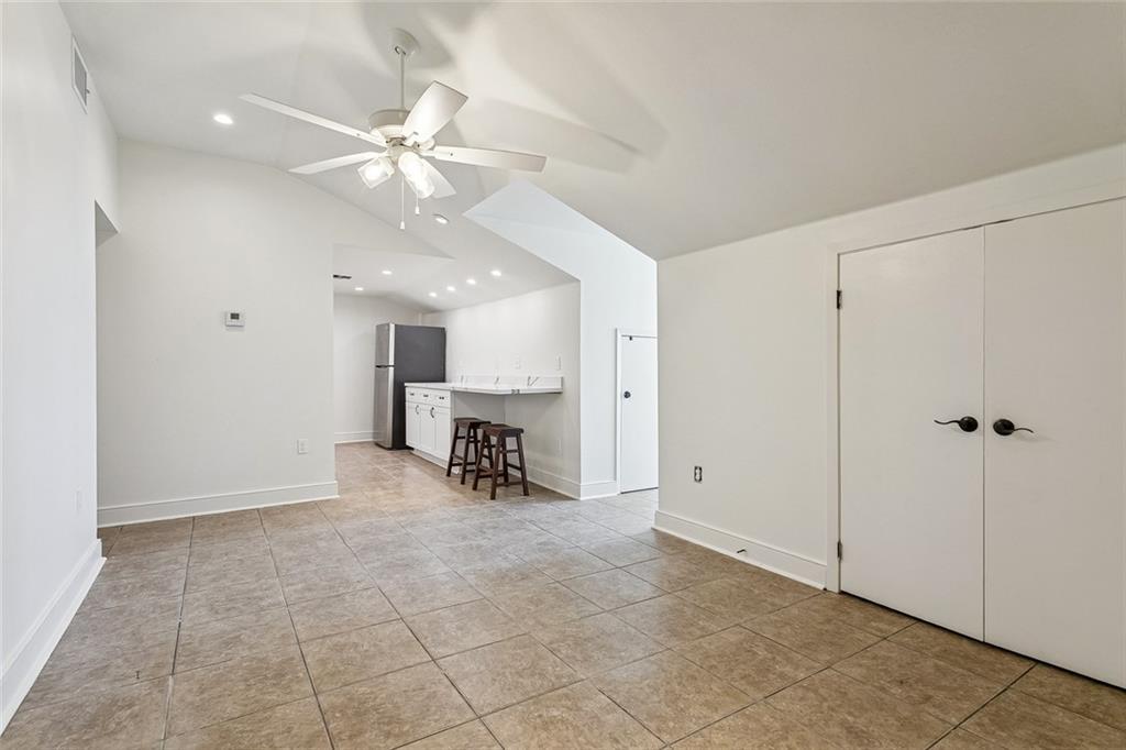1221 DECATUR Street 401