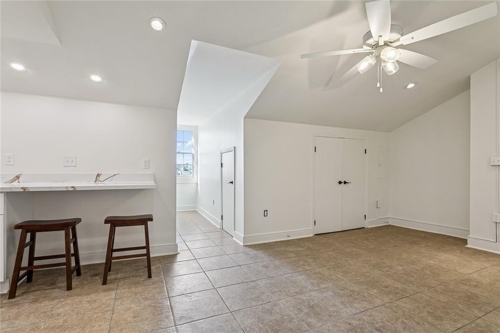 1221 DECATUR Street 401