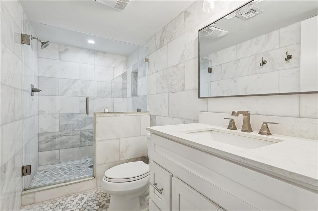 1221 DECATUR Street 401