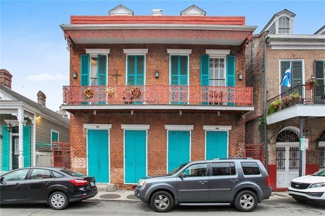 609 BARRACKS Street 1