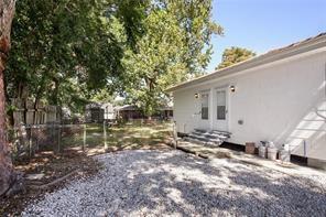 142 6TH Street