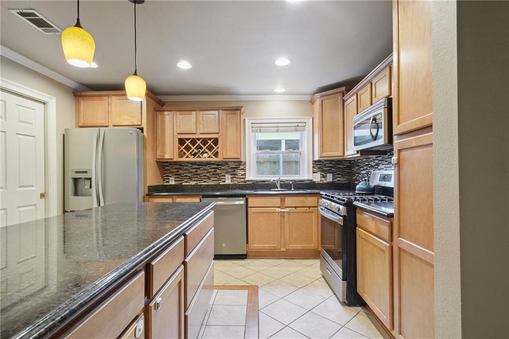 2636 SOMERSET Drive