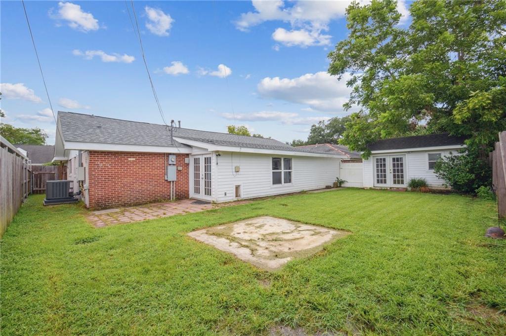2636 SOMERSET Drive