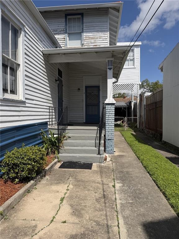 3315 IBERVILLE Street 3