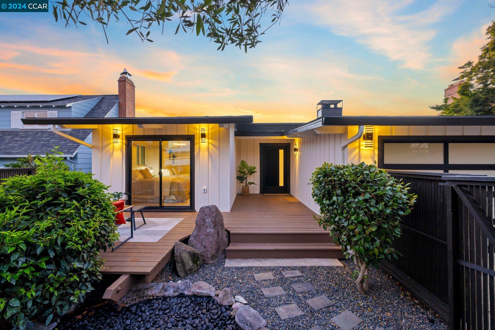 1933 Asilomar Dr