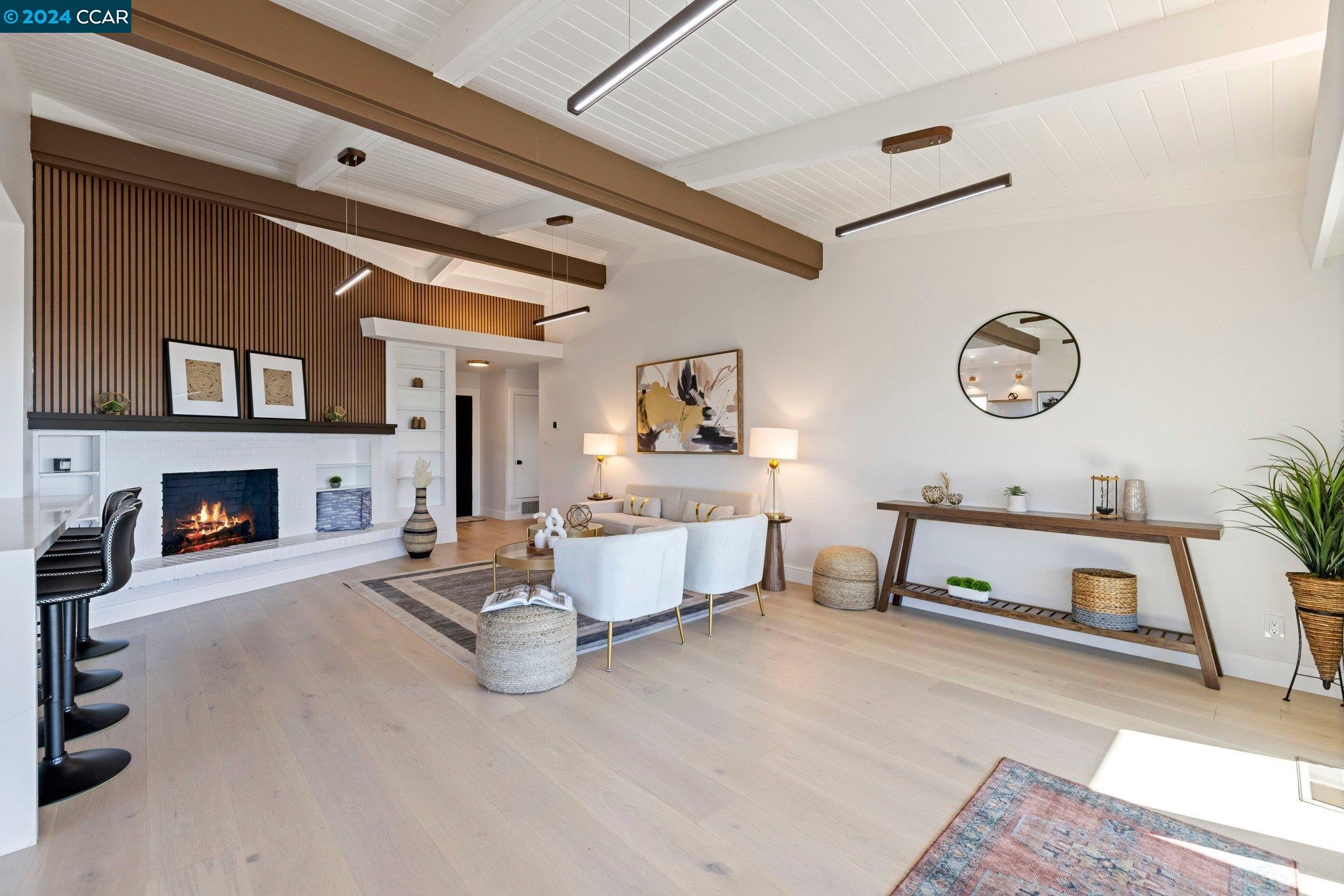 1933 Asilomar Dr