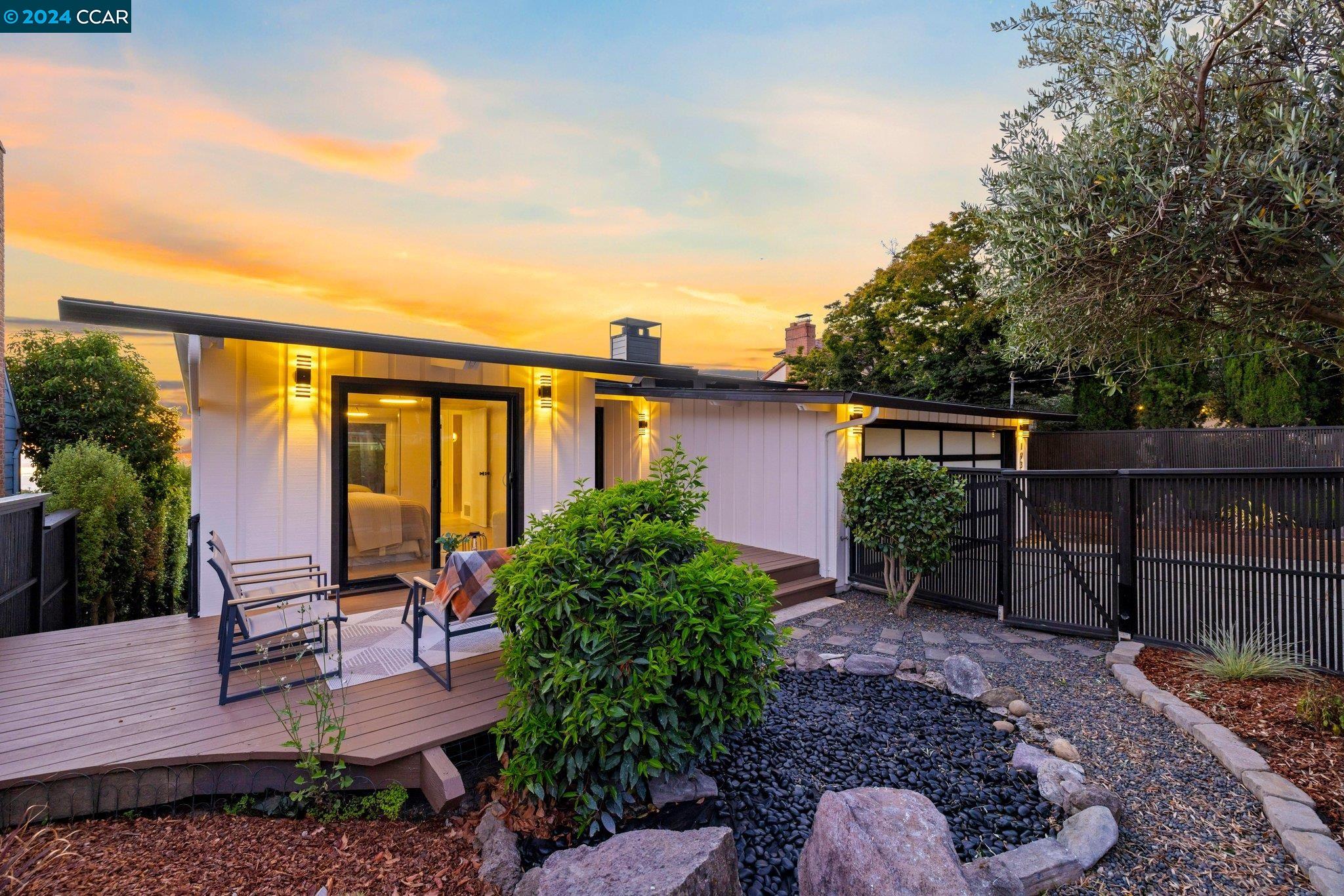 1933 Asilomar Dr