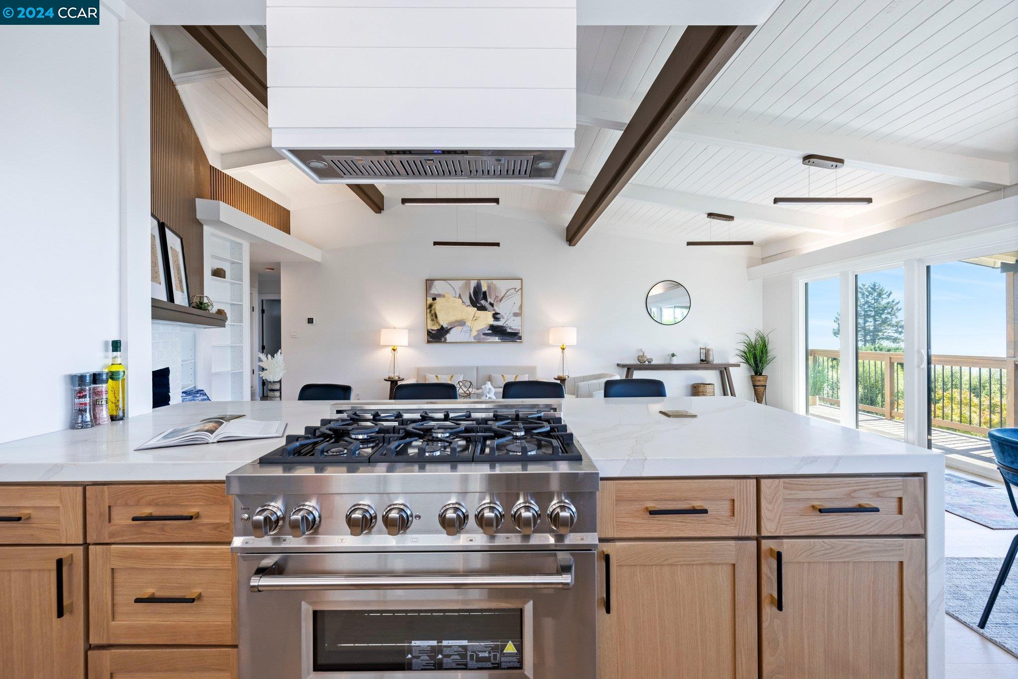 1933 Asilomar Dr