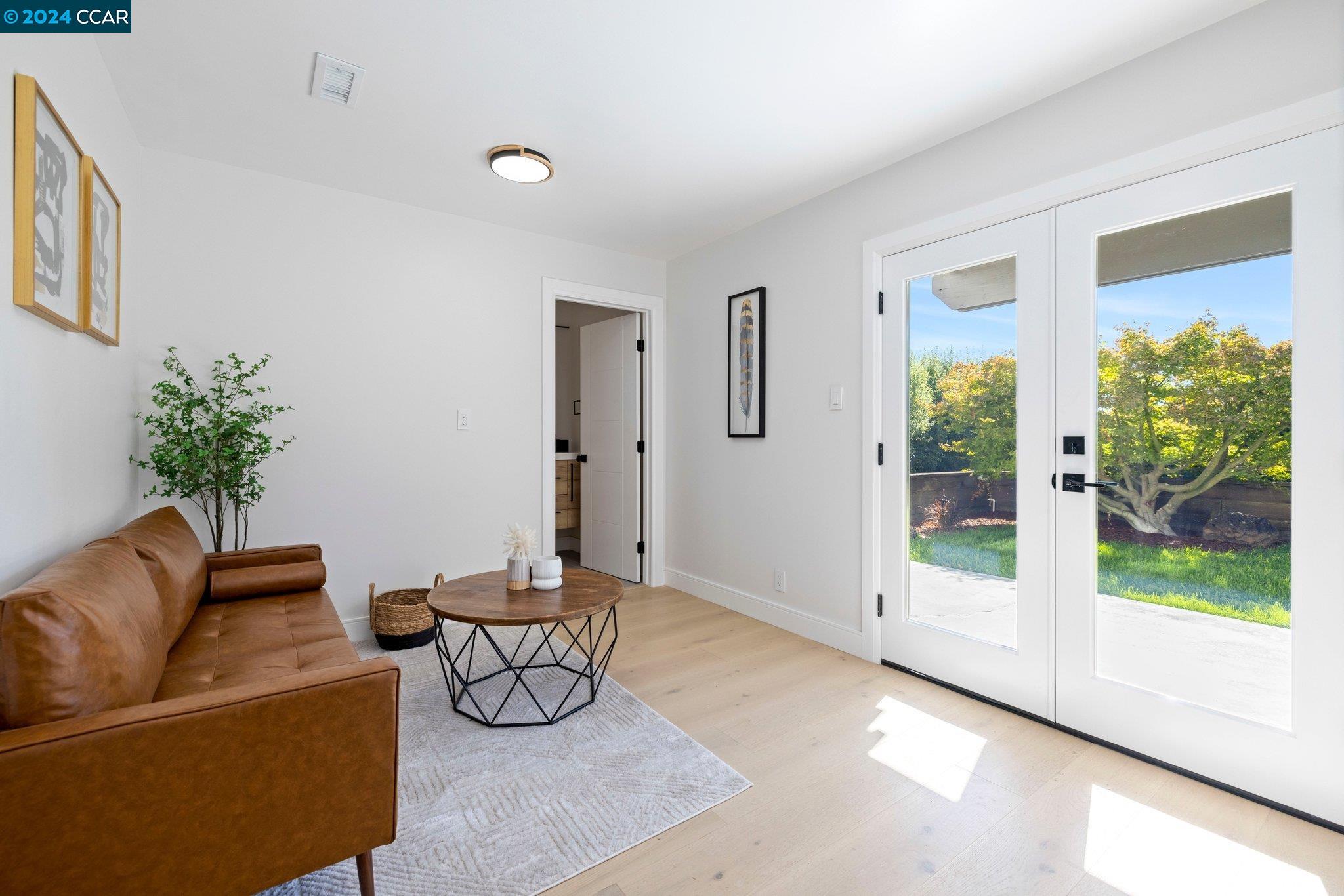 1933 Asilomar Dr
