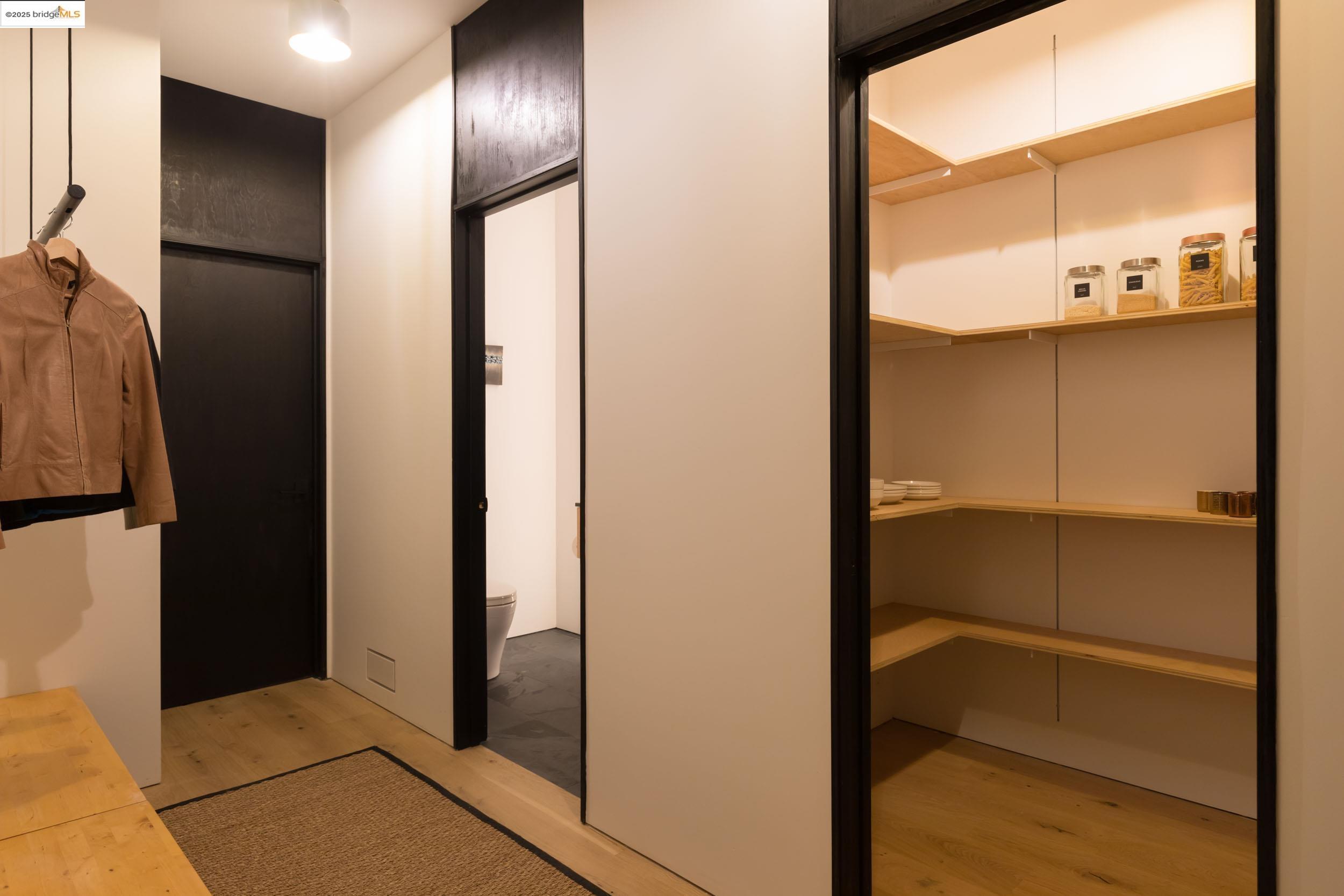 1158 Cragmont