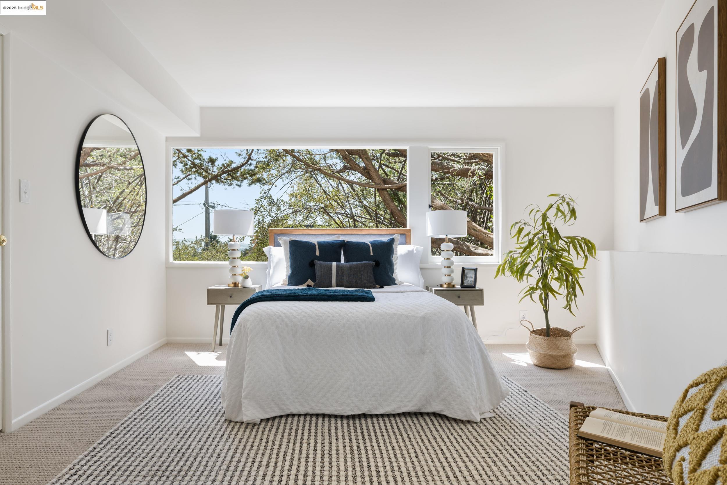 99 Eucalyptus Rd