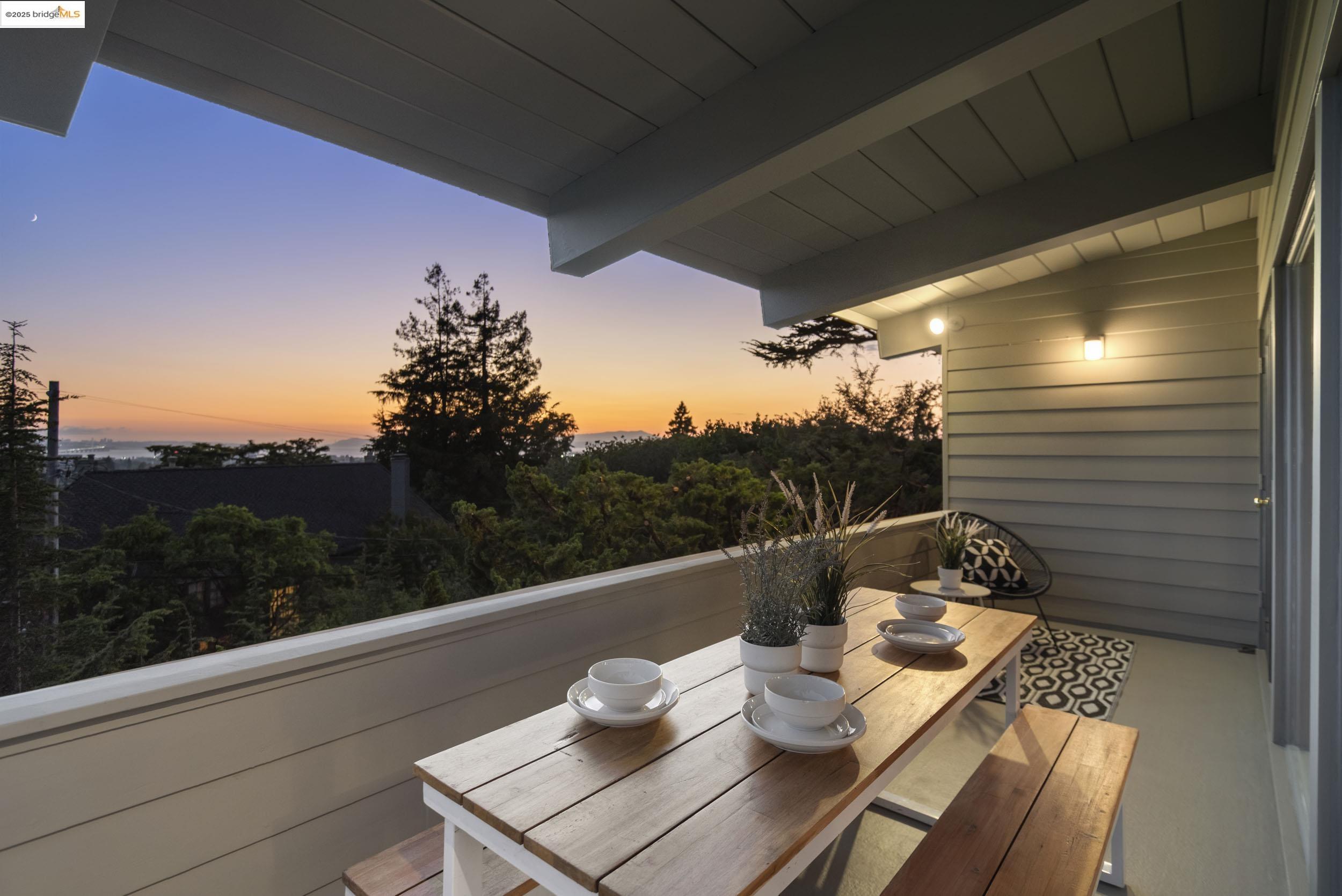 99 Eucalyptus Rd