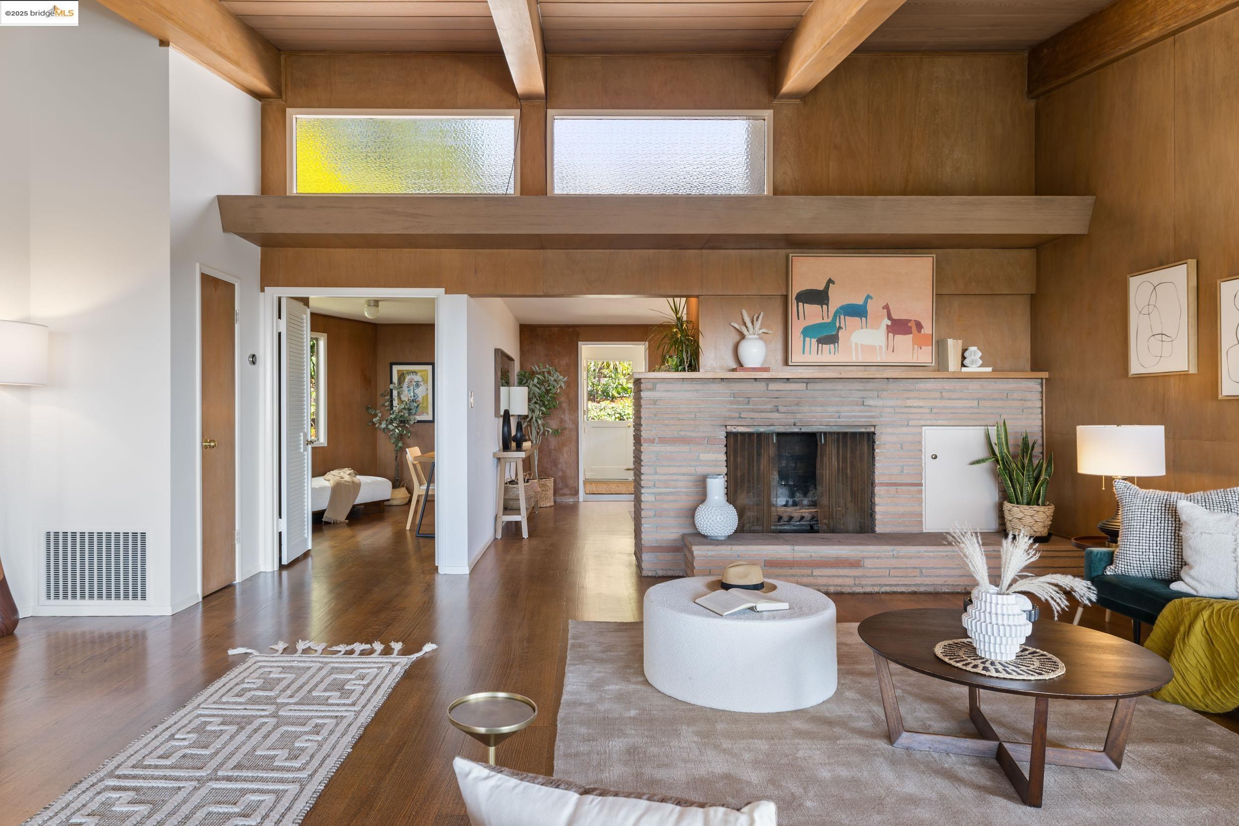99 Eucalyptus Rd