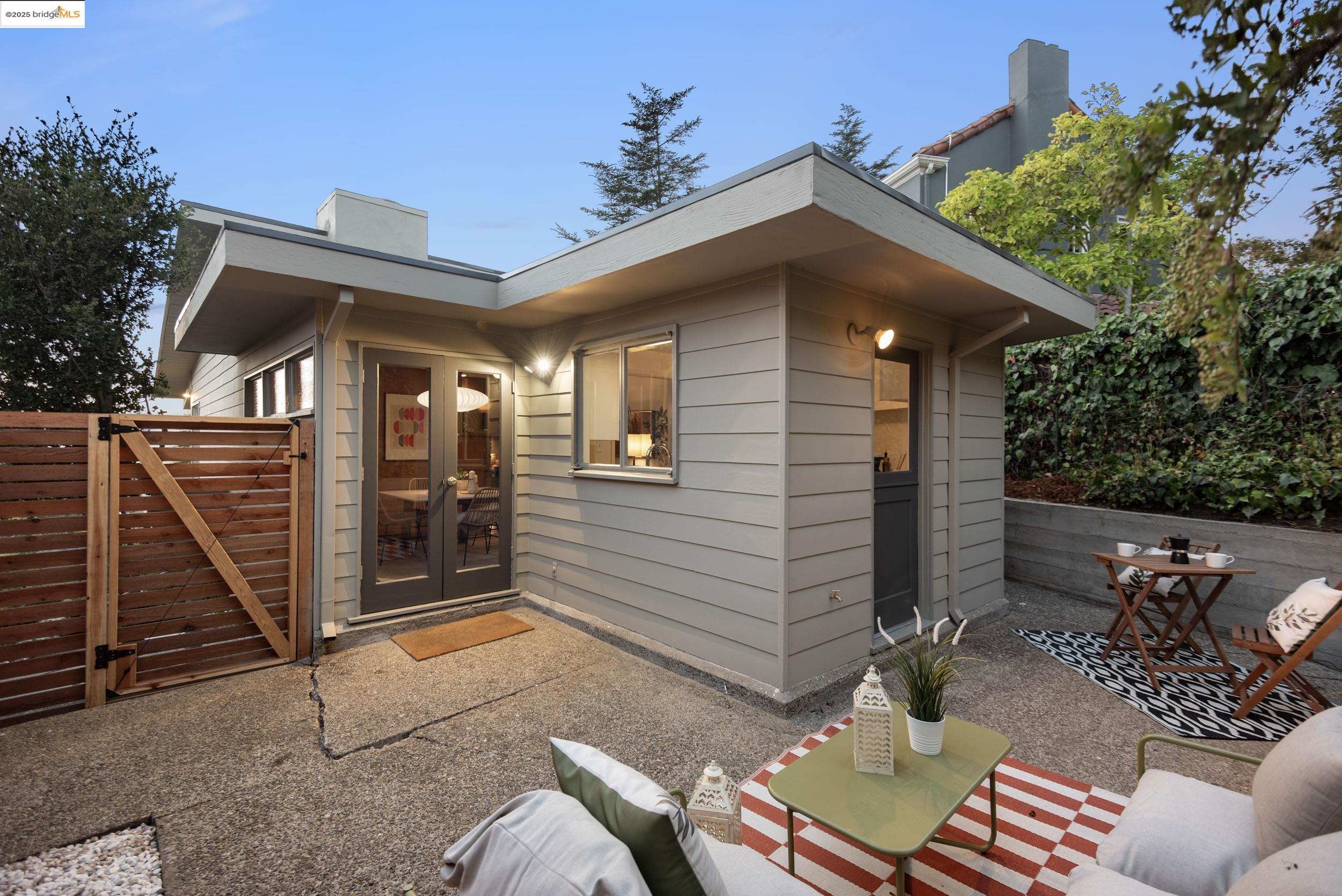 99 Eucalyptus Rd